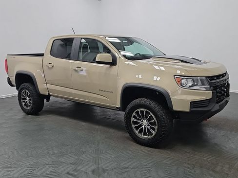 Used 2022 Chevrolet Colorado ZR2 AWD/4WD image 3