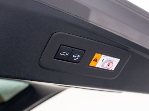 Used 2025 Lexus GX 550 w/ Cold Area Package image 34