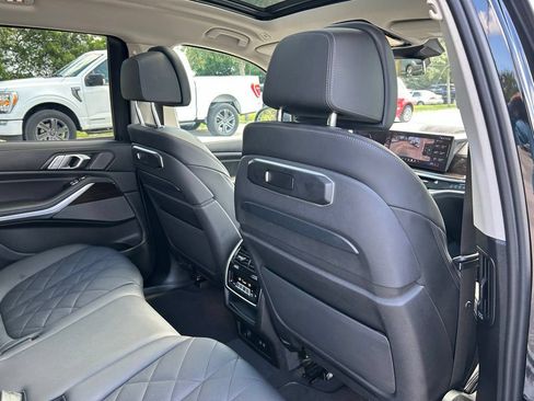 Used 2024 BMW X7 xDrive40i AWD/4WD image 48