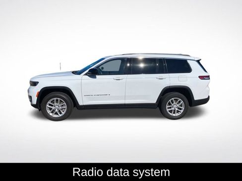 Used 2022 Jeep Grand Cherokee L Laredo w/ Luxury Tech Group I AWD/4WD image 4