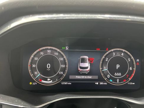 Used 2024 Jaguar F-PACE R-Dynamic S AWD/4WD image 24