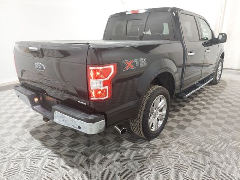 Used 2018 Ford F150 XLT w/ Equipment Group 302A Luxury AWD/4WD image 3