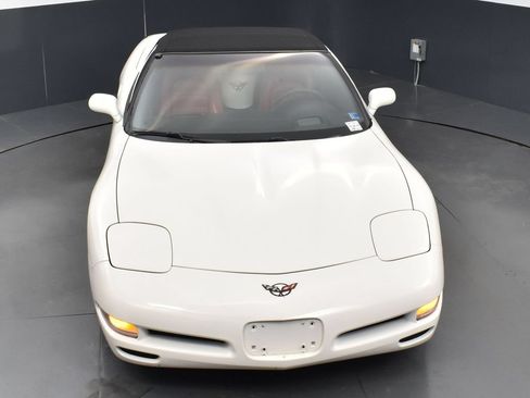 Used 2002 Chevrolet Corvette Convertible w/ Preferred Equipment Group2 RWD image 16