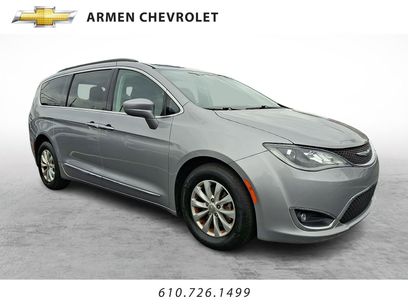Used 2017 Chrysler Pacifica Touring-L