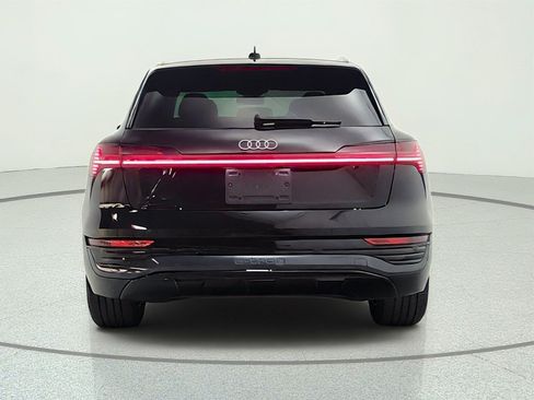 Used 2024 Audi Q8 e-tron Premium Plus w/ Premium Plus Package AWD/4WD image 6