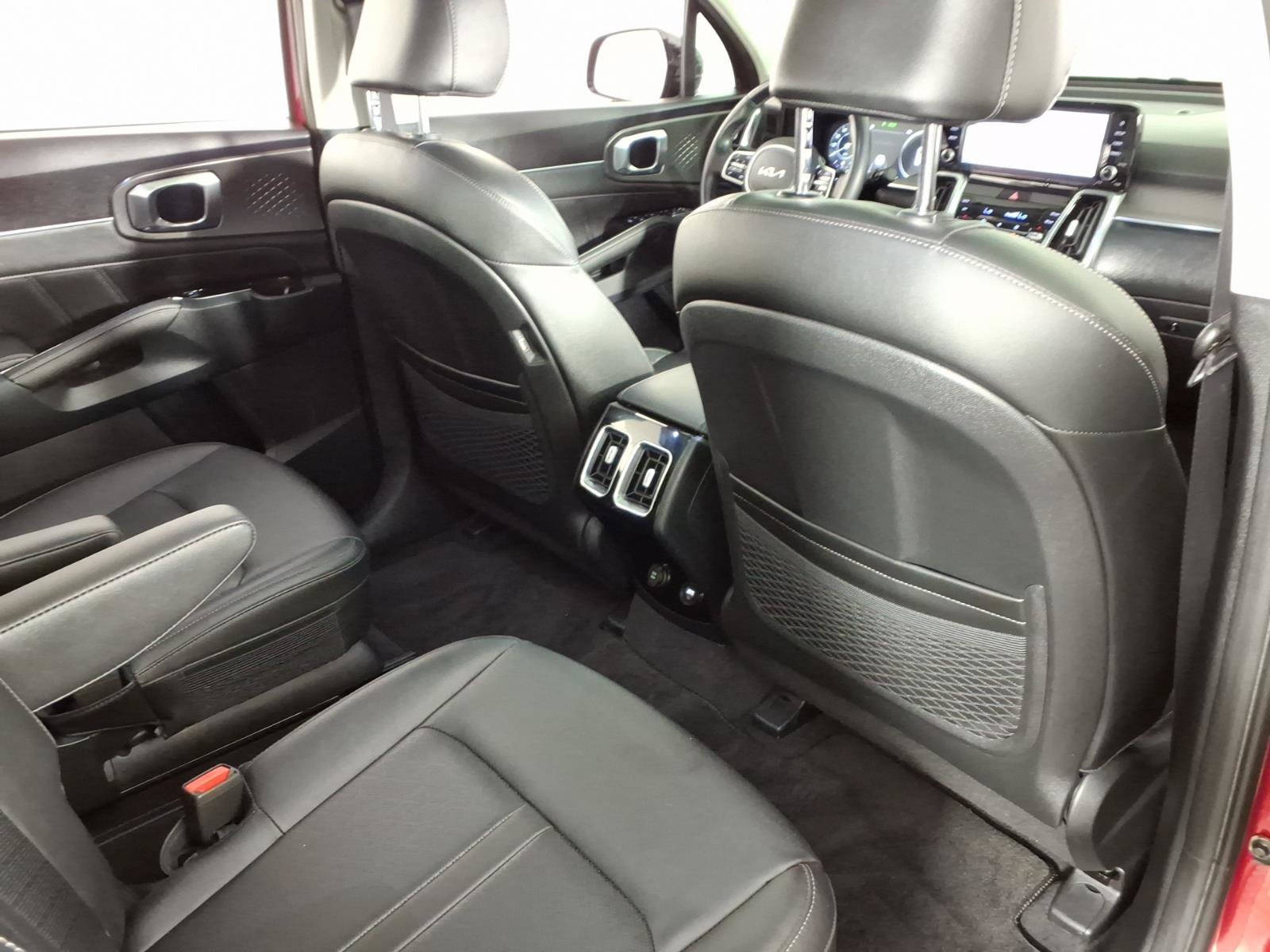 Used 2023 Kia Sorento SX FWD image 10