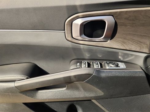 New 2025 Kia Sorento X-Line EX image 16