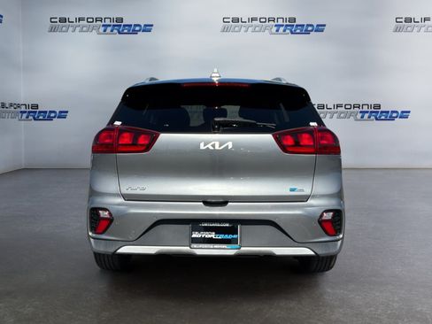 Used 2022 Kia Niro LXS FWD image 6