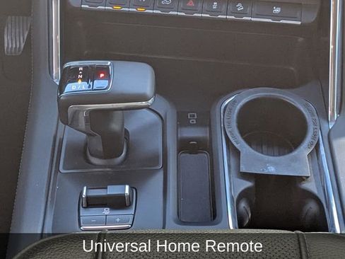 Used 2024 GMC Sierra 1500 Denali w/ Technology Package image 24