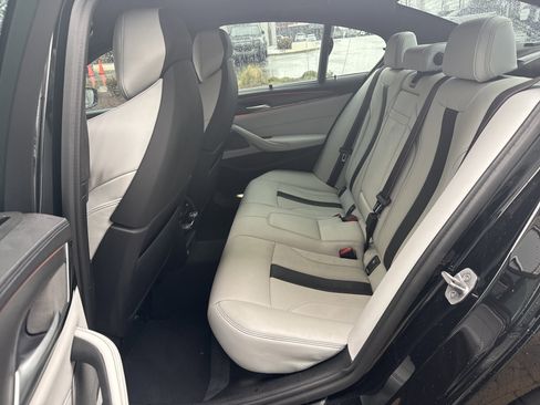 Used 2022 BMW M5 w/ Competition Package image 32