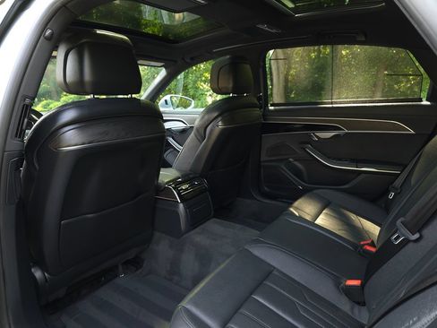 Used 2023 Audi A8 L 3.0T w/ Executive Package AWD/4WD image 14