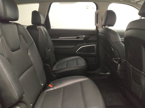 Used 2021 Kia Telluride S image 19