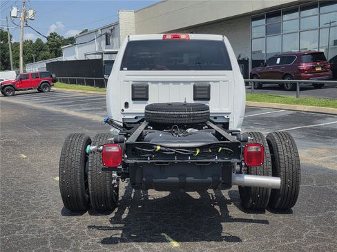 New 2026 RAM 3500 Tradesman AWD/4WD image 6