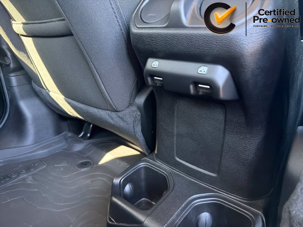 Certified 2023 Jeep Gladiator Sport AWD/4WD image 26