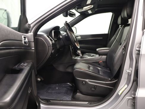 Certified 2020 Jeep Grand Cherokee Limited image 11