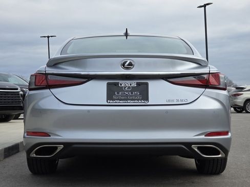 New 2025 Lexus ES 350 Ultra Luxury image 28