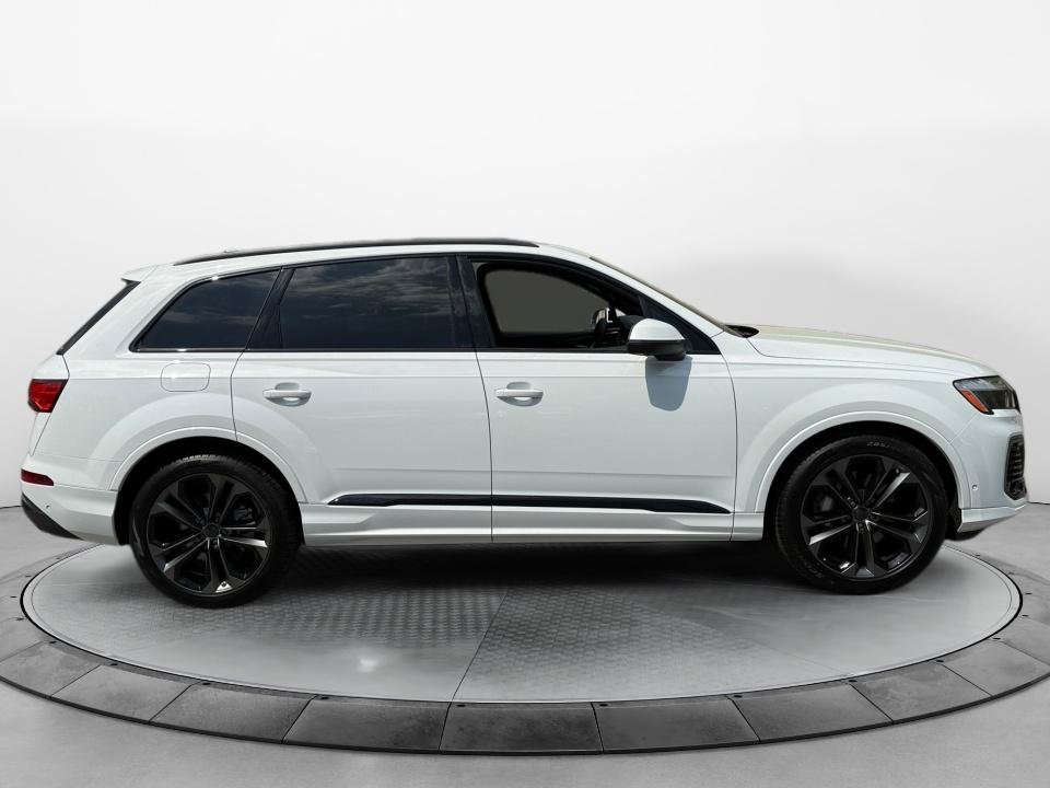 New 2026 Audi Q7 3.0T Premium Plus AWD/4WD image 8