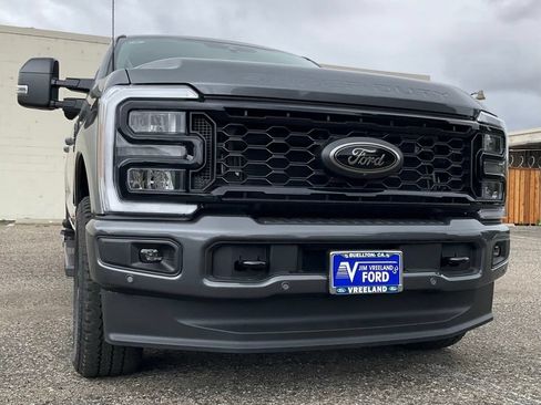 New 2026 Ford F250 Lariat w/ Black Appearance Package AWD/4WD image 60