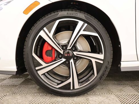 New 2026 Volkswagen Golf SE image 6