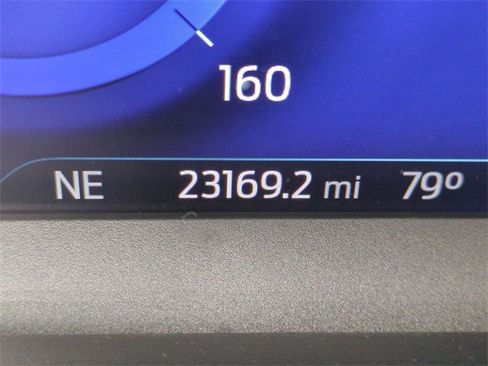 Used 2021 Ford Escape Titanium image 27