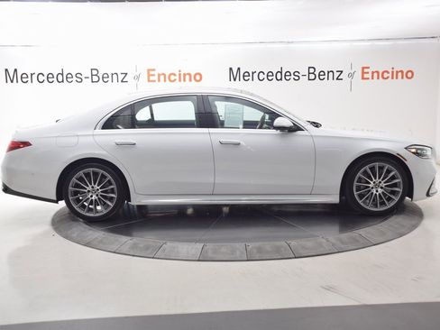 Certified 2025 Mercedes-Benz S 580 4MATIC Sedan image 10