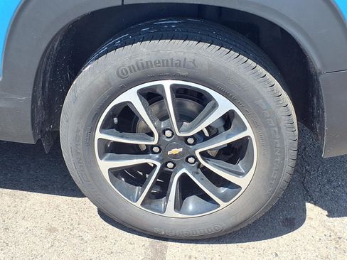 Used 2025 Chevrolet TrailBlazer LT AWD/4WD image 8