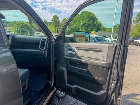 Used 2019 RAM 2500 Big Horn AWD/4WD image 17