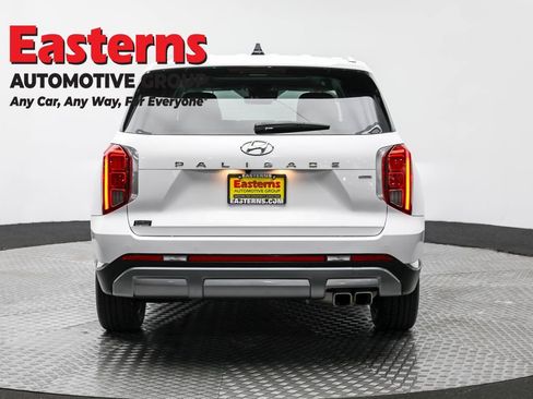 Used 2023 Hyundai Palisade Limited image 6