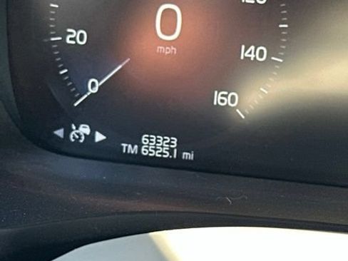 Used 2021 Volvo S60 T5 Momentum w/ Advanced Package FWD image 8