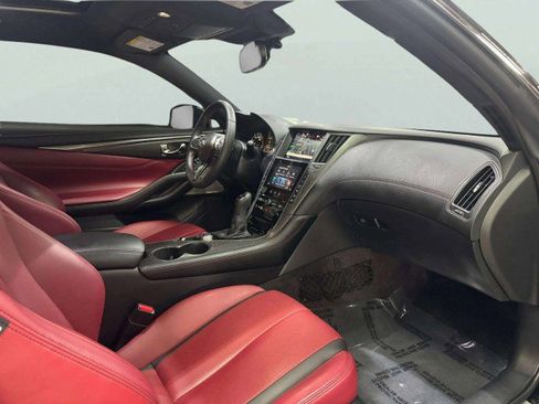 Used 2022 INFINITI Q60 Red Sport 400 w/ Carbon Fiber Package image 34