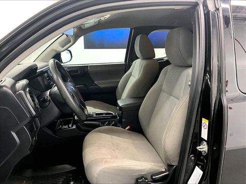 Used 2019 Toyota Tacoma SR AWD/4WD image 10