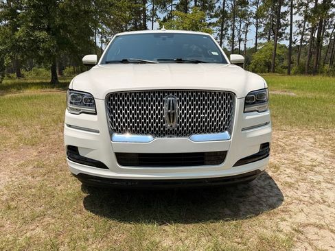 Used 2023 Lincoln Navigator L Reserve w/ Equipment Group 201A AWD/4WD image 8