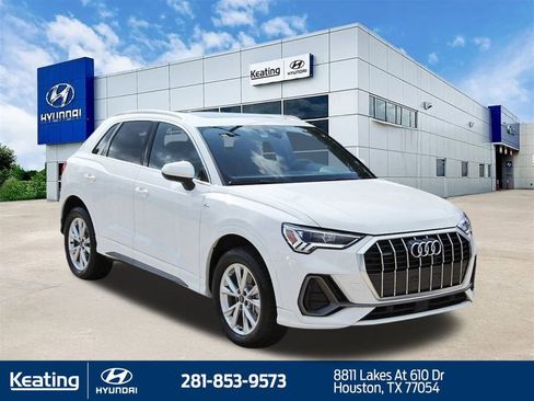 Used 2025 Audi Q3 2.0T Premium image 3