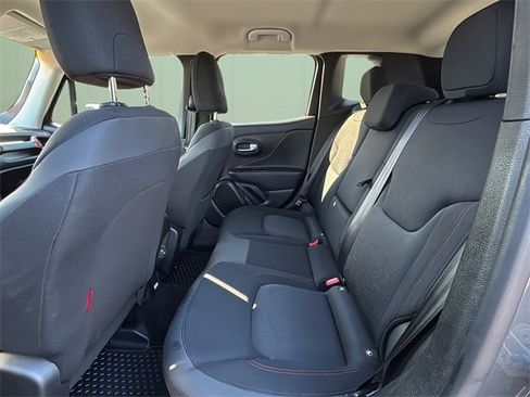 Certified 2022 Jeep Renegade Trailhawk image 20