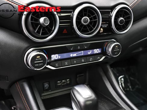 Used 2024 Nissan Sentra SR w/ SR Premium Package FWD image 17