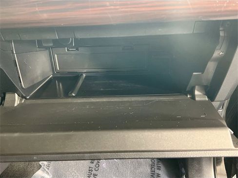 Used 2018 Toyota 4Runner Limited image 30