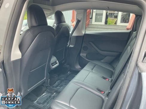 Used 2022 Tesla Model Y Performance AWD/4WD image 25