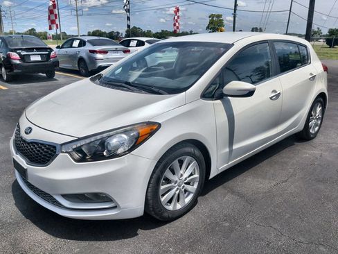 Used 2015 Kia Forte EX FWD image 1