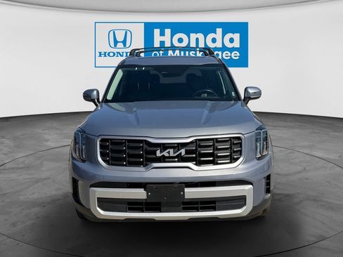 Used 2025 Kia Telluride S AWD/4WD image 2