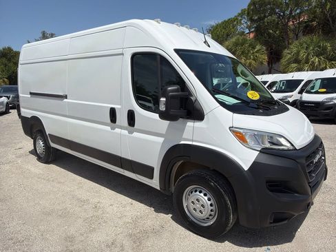 Used 2025 RAM ProMaster 2500 FWD image 14