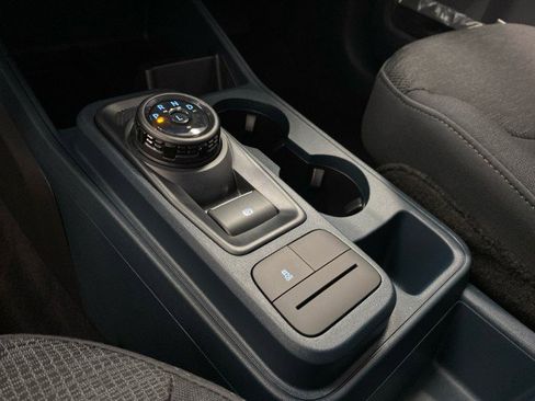 New 2025 Ford Maverick XL w/ Equipment Group 101A image 29