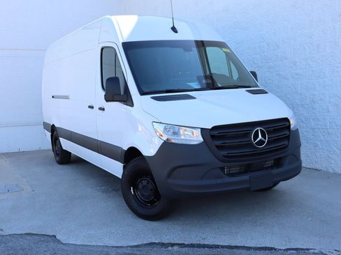 New 2025 Mercedes-Benz Sprinter 2500 image 6