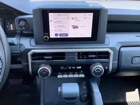 Used 2026 Toyota Tacoma SR AWD/4WD image 7