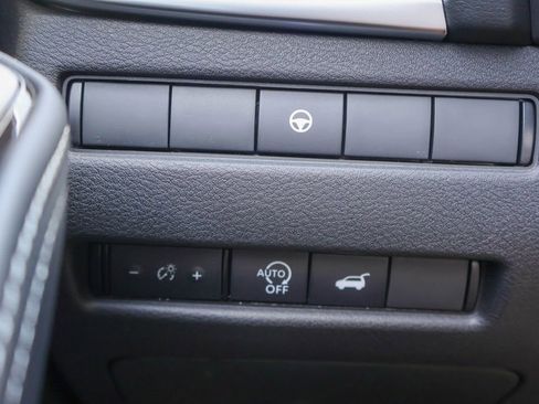 New 2026 Nissan Rogue Platinum image 16