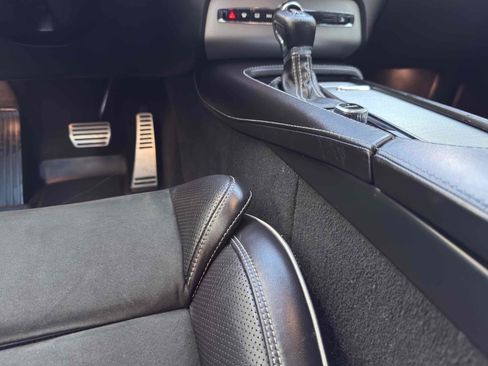 Used 2016 Volvo XC90 T6 R-Design w/ Vision Package image 38