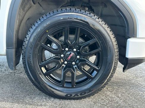 Used 2023 GMC Sierra 1500 Elevation w/ Elevation Premium Package AWD/4WD image 9