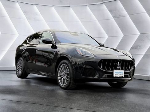 Used 2024 Maserati Grecale GT AWD/4WD image 3