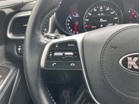 Used 2020 Kia Sorento EX image 24