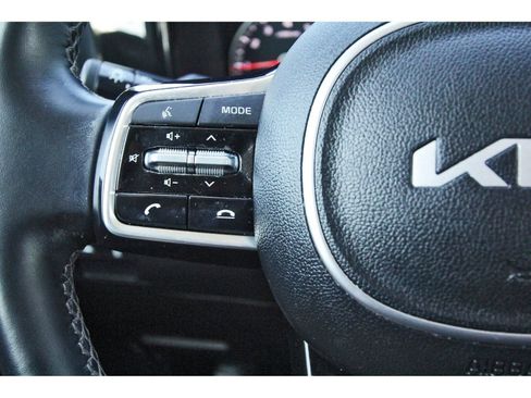 Used 2022 Kia Sorento S w/ Panoramic Sunroof Package image 18