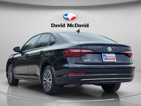 Used 2021 Volkswagen Jetta SE image 4